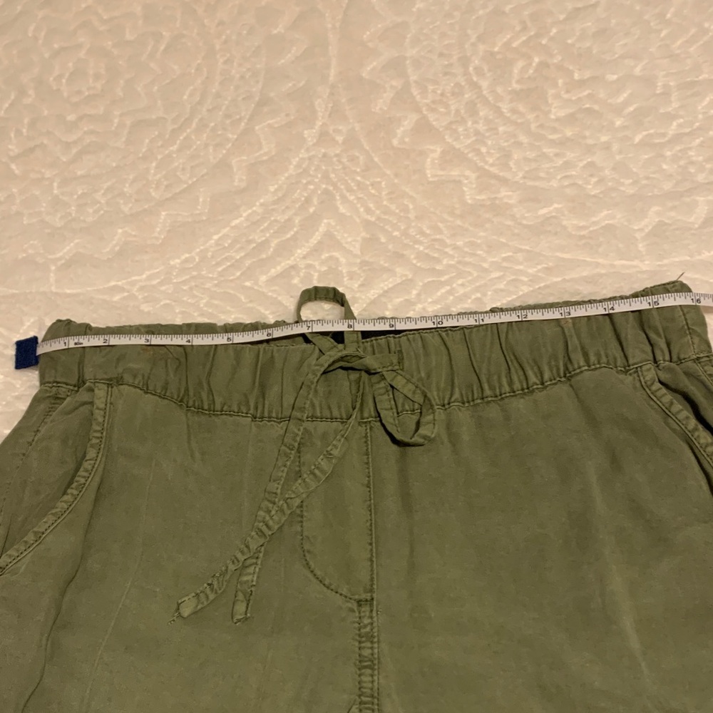 NWOT Sanctuary Green Tencel Joggers - Picture 8 of 9